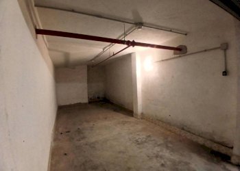 Cantina - Box galleria Campello, Sondrio - foto 5