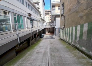 Cortile interno - Box galleria Campello, Sondrio - foto 2