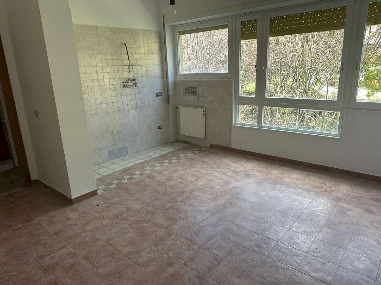 Soggiorno 2. - Bilocale via Beata Vergine del Carmelo, Roma (zona Mostacciano) - foto 2