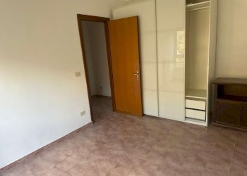 Camera da letto 1. - Bilocale via Beata Vergine del Carmelo, Roma (zona Mostacciano) - foto 13