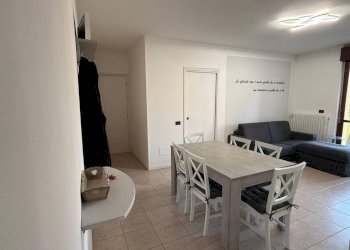 Salone - Three-room apartment via Colli Renato, 26a, Azzate - photo 5