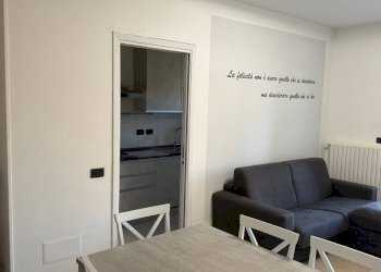 Salone - Three-room apartment via Colli Renato, 26a, Azzate - photo 6