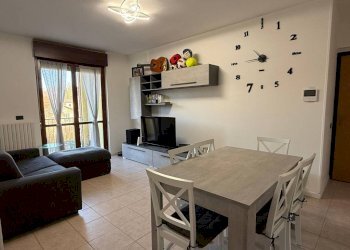 Salone - Three-room apartment via Colli Renato, 26a, Azzate - photo 4