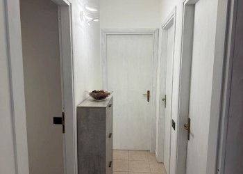 Disimpegno - Three-room apartment via Colli Renato, 26a, Azzate - photo 9