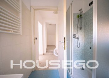 Bagno - Two-room apartment via Barchetta, 27, Genova (neighborhood Bolzaneto) - photo 8