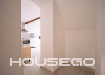 Disimpegno - Two-room apartment via Barchetta, 27, Genova (neighborhood Bolzaneto) - photo 19