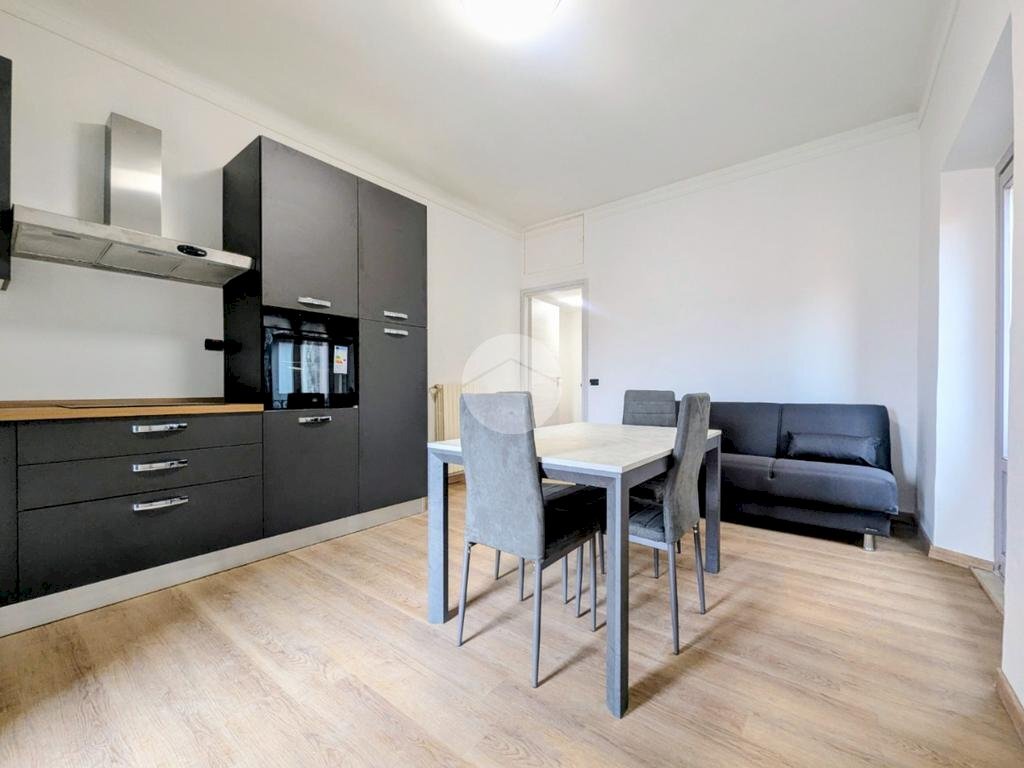 Two-room apartment Via pellegrino rossi, Milano (neighborhood Dergano) - photo 1