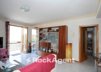 Trilocale via Santi Bonaccorsi, 6, Aci Catena - foto 12