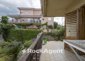 Balcone - Villa via dei Tulipani, 25, Soverato - foto 10