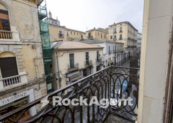 Balcone - Appartamento Discesa Cavour, 2, Catanzaro - foto 35