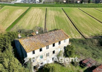 Rustico via Parco della Rimembranza, Lucca - foto 1