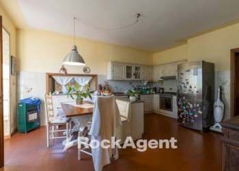 Villa via Giuseppe Verdi, 14, Massa e Cozzile - foto 5