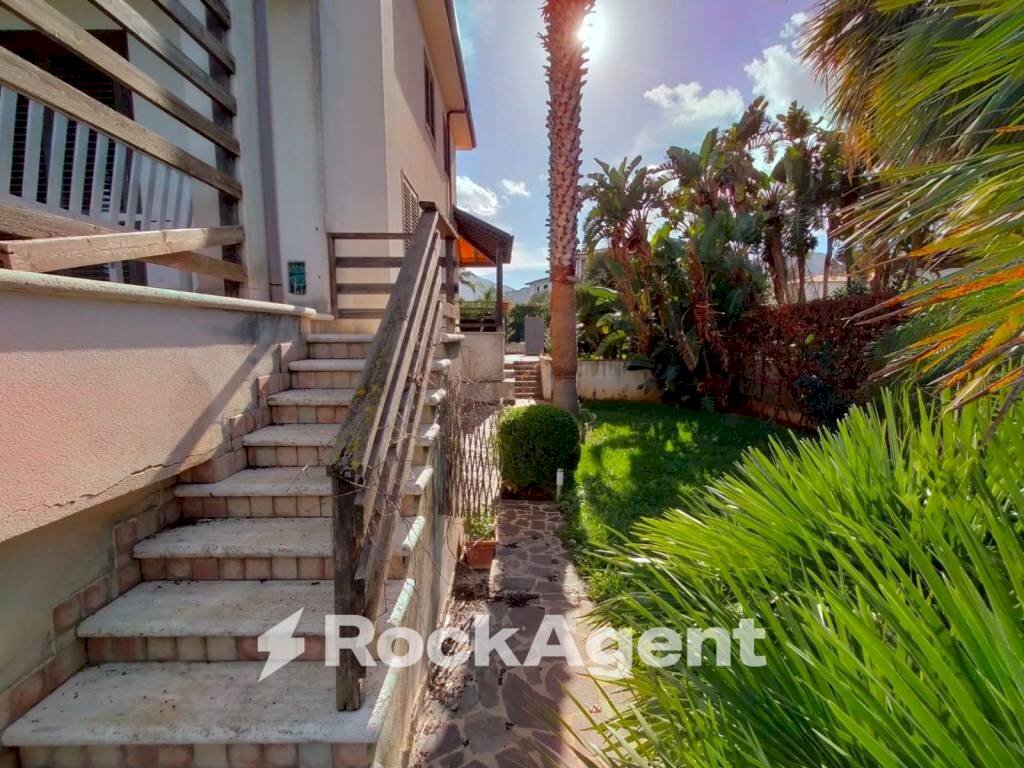 Villa viale del Levante, 83, Carini - foto 3