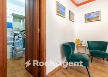 Shop via Crociferi, 62, Catania - photo 8