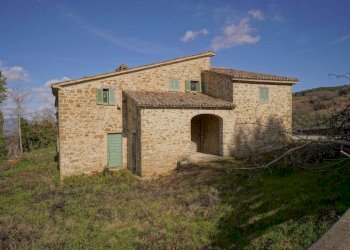 Facciata - Villa Vocabolo 2 Upio, Pietralunga - foto 10