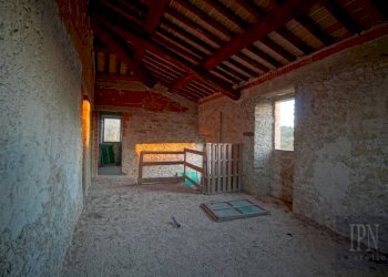 Stanza non arredata - Villa Località Baucca, 11, Città di Castello - foto 24