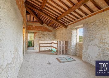 Stanza non arredata - Villa Località Baucca, 11, Città di Castello - photo 22