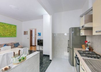 Cucina - Bilocale via Arturo Ferretto, 44, Genova (zona Marassi) - foto 4