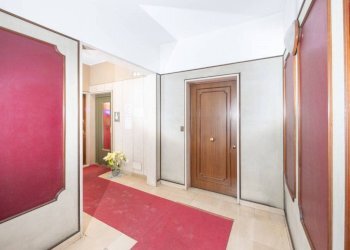Interno palazzo - Bilocale via Arturo Ferretto, 44, Genova (zona Marassi) - foto 29