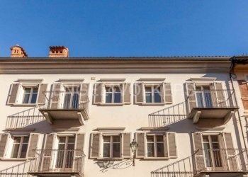 Facciata - Stabile - Palazzo via Vittorio Emanuele II, Bra - foto 1