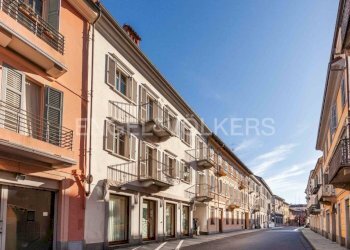 Zona - Stabile - Palazzo via Vittorio Emanuele II, Bra - foto 2