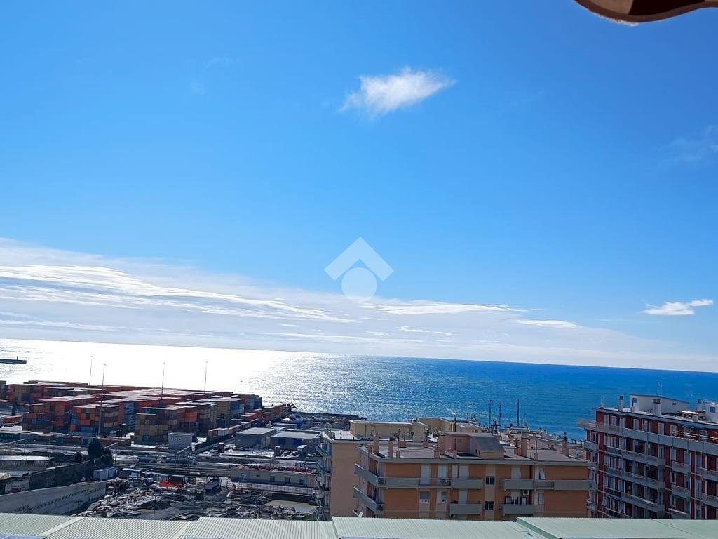 Quadrilocale Via Pietra Ligure, Genova (zona Voltri) - foto 3