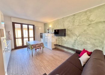 Two-room apartment Via Padre G. Puglisi, Vernate - photo 2