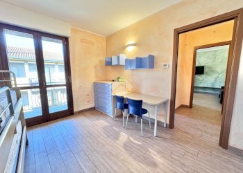 Two-room apartment Via Padre G. Puglisi, Vernate - photo 14