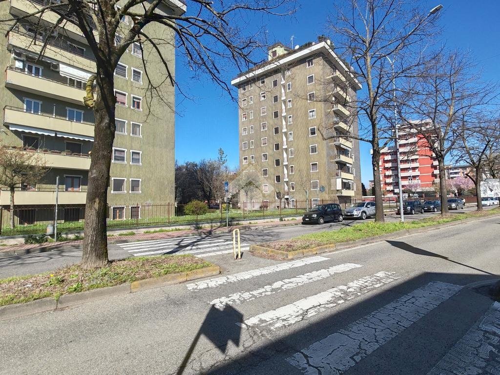 Box Via Martiri di Belfiore, Opera - photo 1