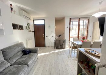 Trilocale Via dei Pini, Arconate - foto 1