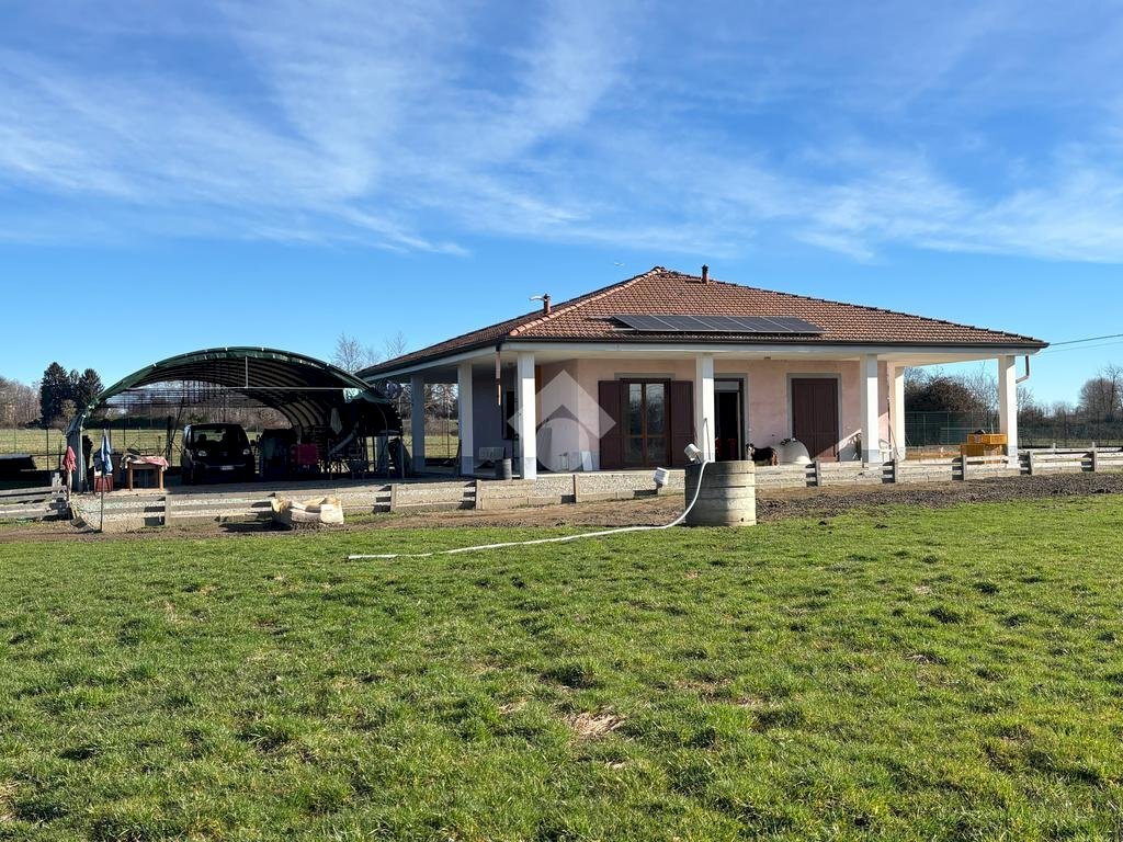 Villa Via suno, Agrate Conturbia - foto 1