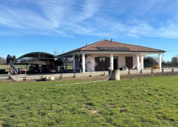 Villa Via suno, Agrate Conturbia - photo 1