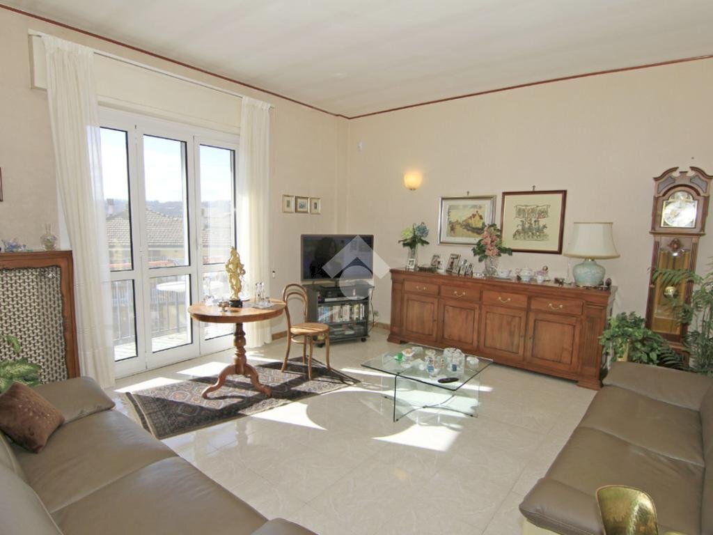 Four-room apartment Via zeffirino bertelli, Gavi - photo 1