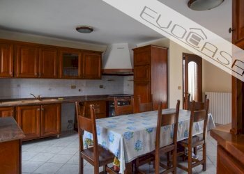 Three-room apartment Via Gustavo Odino 11, San Secondo di Pinerolo - photo 1