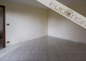 Three-room apartment Via Gustavo Odino 11, San Secondo di Pinerolo - photo 9