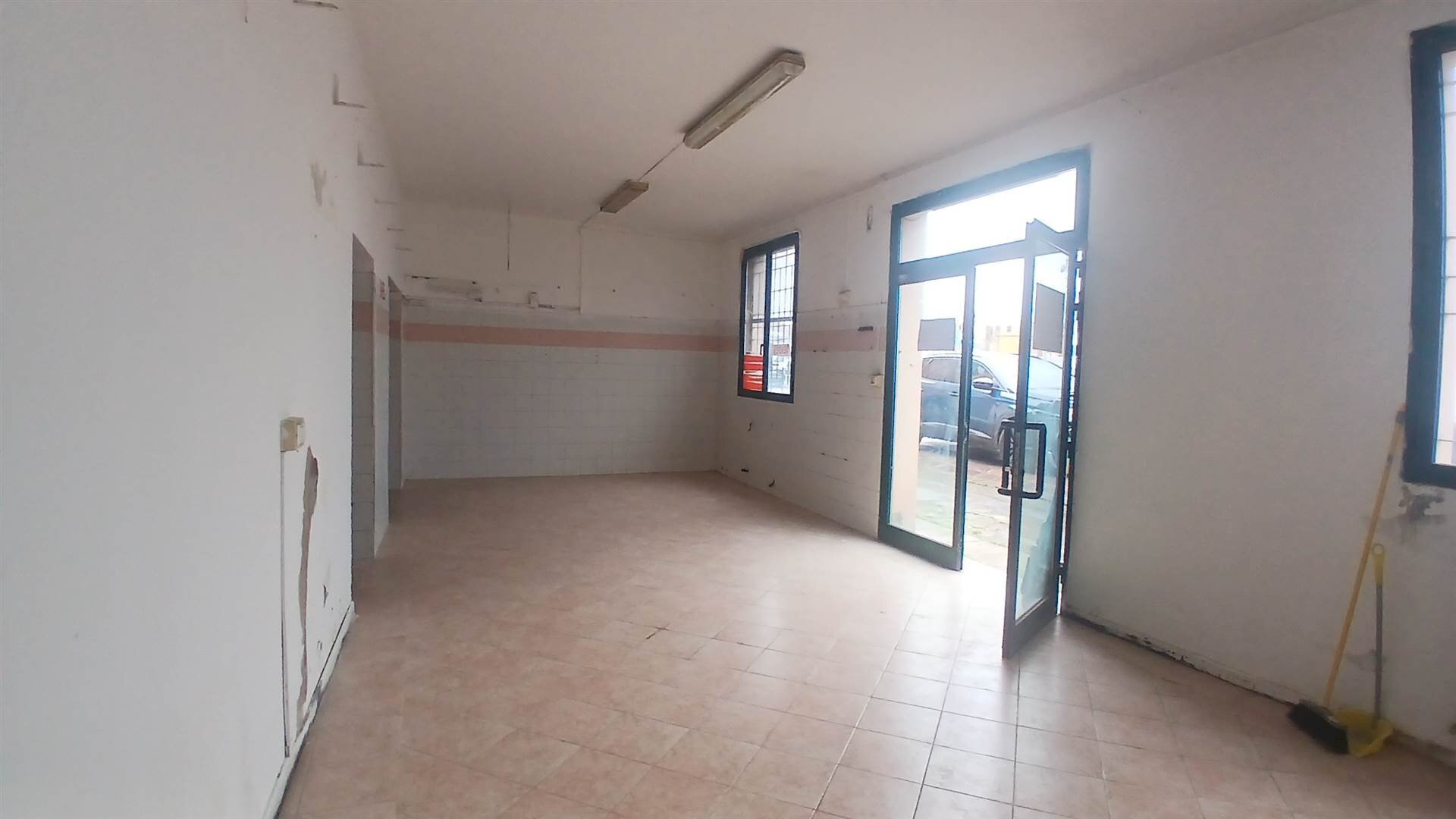 Commercial Activity Modena - photo 3