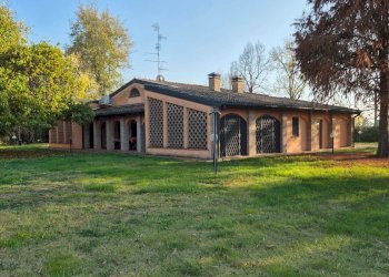 Villa Soliera - foto 1