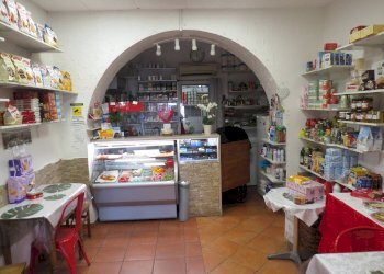 Bar - Tabacchi - Ricevitoria Via Sant'Ugo, Genova (zona Lagaccio) - foto 1