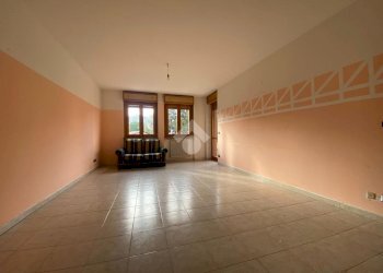 Appartamento Via Giuseppe Verdi, Ivrea - foto 2