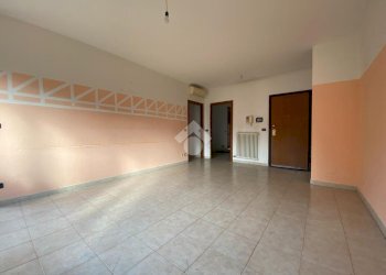 Appartamento Via Giuseppe Verdi, Ivrea - foto 1