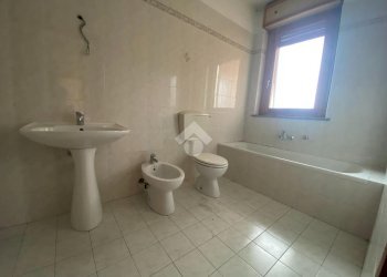 Appartamento Via Giuseppe Verdi, Ivrea - foto 38