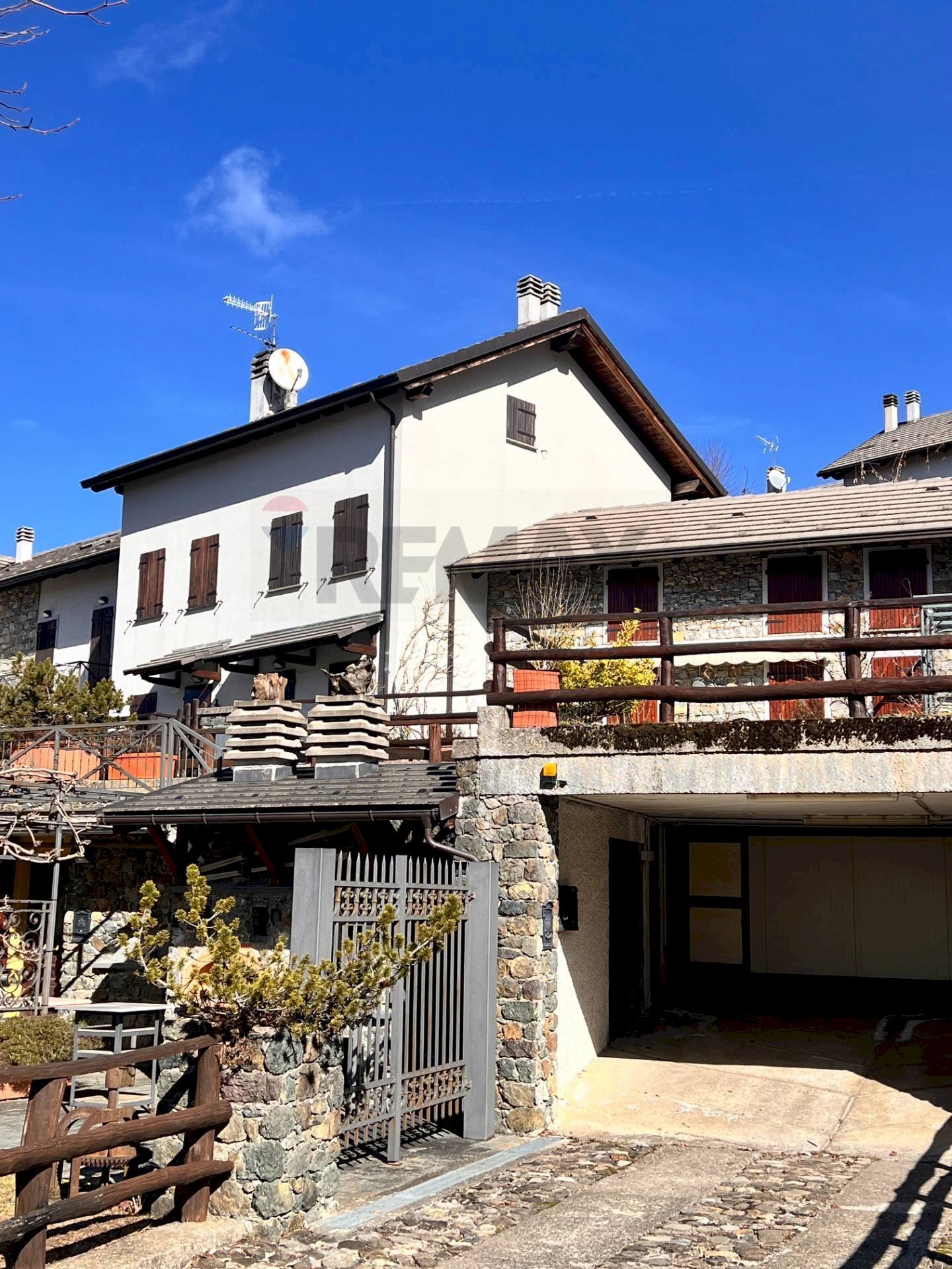 Bilocale Via Riane, 6 
 Santo Stefano d'Aveto, Santo Stefano d'Aveto - foto 1