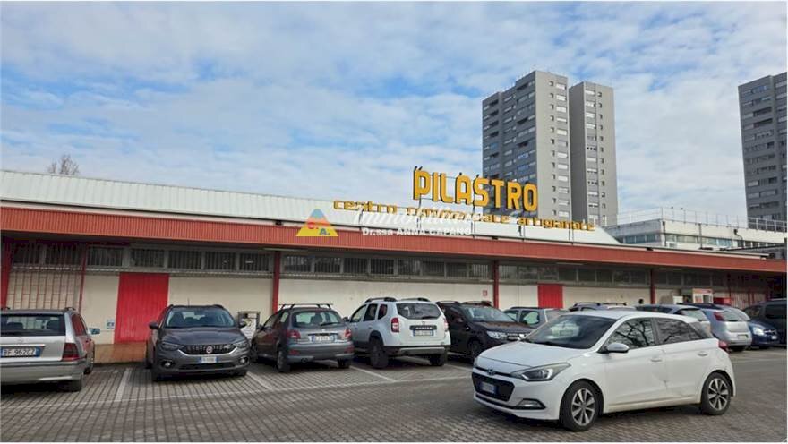 Negozio PRESSO CENTRO COMMERCIALE VIA PIRANDELLO, Bologna - foto 2