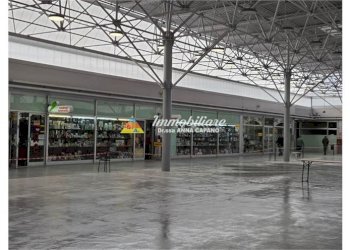 Negozio PRESSO CENTRO COMMERCIALE VIA PIRANDELLO, Bologna - foto 4