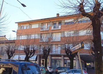 Two-room apartment piazza G. Perotti, Carrù - photo 1