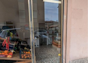 Commercial Premises Madonnina, Modena, Modena (neighborhood Madonnina) - photo 2