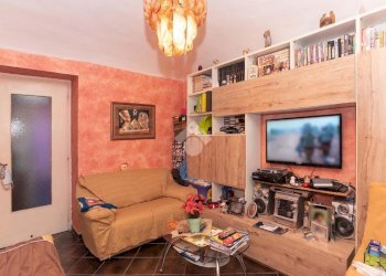 Three-room apartment Via Torino, San Francesco al Campo - photo 3