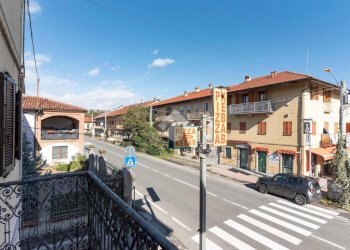 Three-room apartment Via Torino, San Francesco al Campo - photo 12