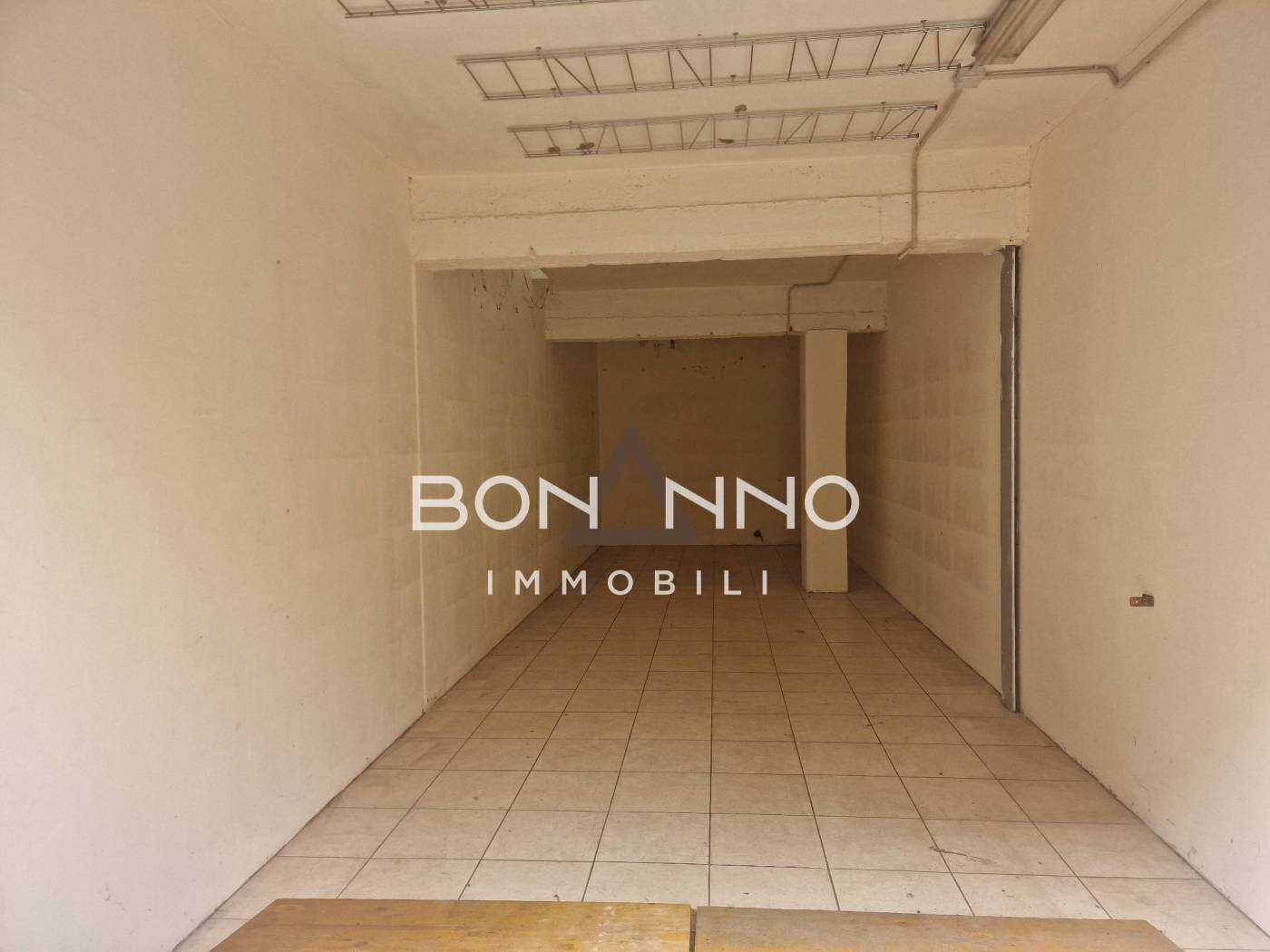 Foto 1 - Magazzino piazza garibaldi
 
999, Bassano del Grappa - foto 1