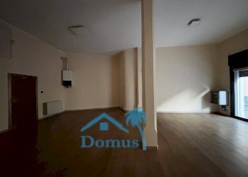 Foto 2 - Attività Commerciale Via Buniva
 
13, Pinerolo - foto 2